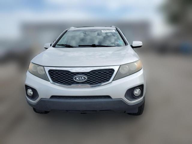 Photo 4 VIN: 5XYKT4A25BG083543 - KIA SORENTO 