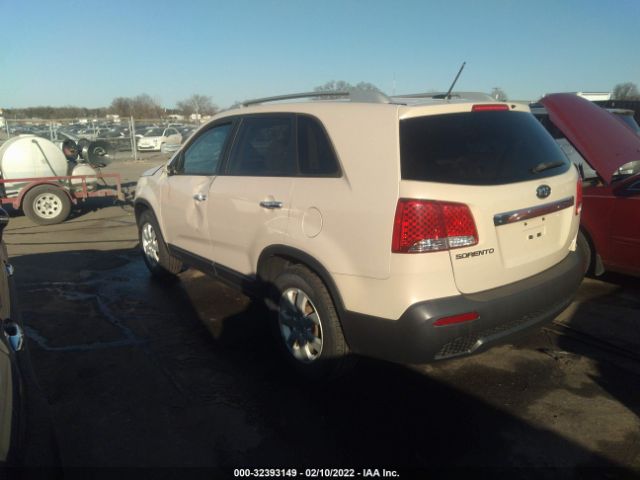 Photo 2 VIN: 5XYKT4A25BG117299 - KIA SORENTO 