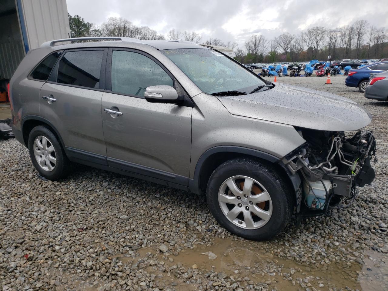 Photo 3 VIN: 5XYKT4A25CG270394 - KIA SORENTO 