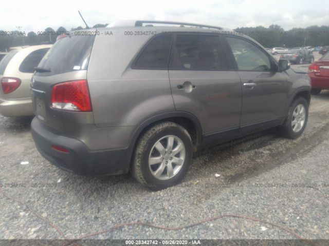 Photo 3 VIN: 5XYKT4A25CG298809 - KIA SORENTO 