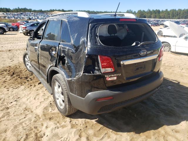 Photo 2 VIN: 5XYKT4A25DG318851 - KIA SORENTO LX 