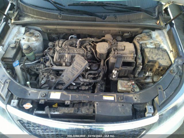 Photo 9 VIN: 5XYKT4A25DG319028 - KIA SORENTO 