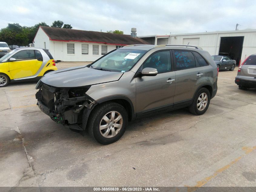 Photo 1 VIN: 5XYKT4A25DG327873 - KIA SORENTO 