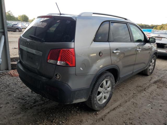 Photo 2 VIN: 5XYKT4A25DG367645 - KIA SORENTO 