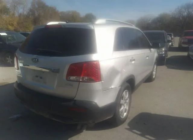 Photo 3 VIN: 5XYKT4A25DG370934 - KIA SORENTO 