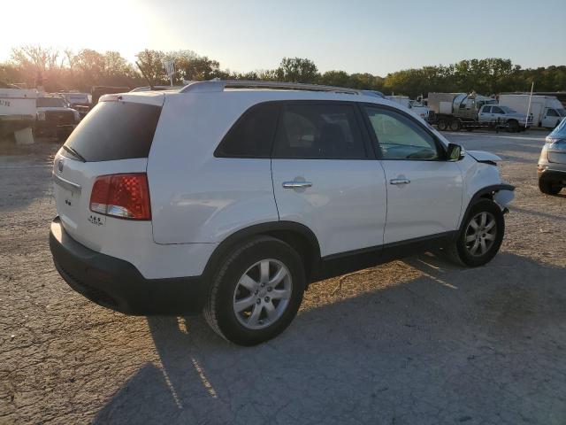 Photo 2 VIN: 5XYKT4A25DG373302 - KIA SORENTO LX 