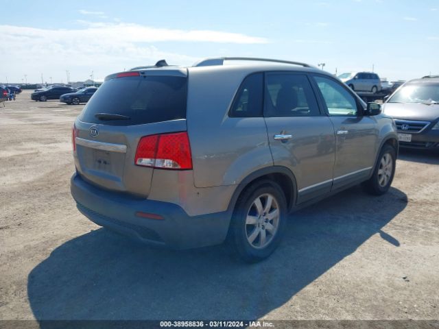 Photo 3 VIN: 5XYKT4A26CG259985 - KIA SORENTO 