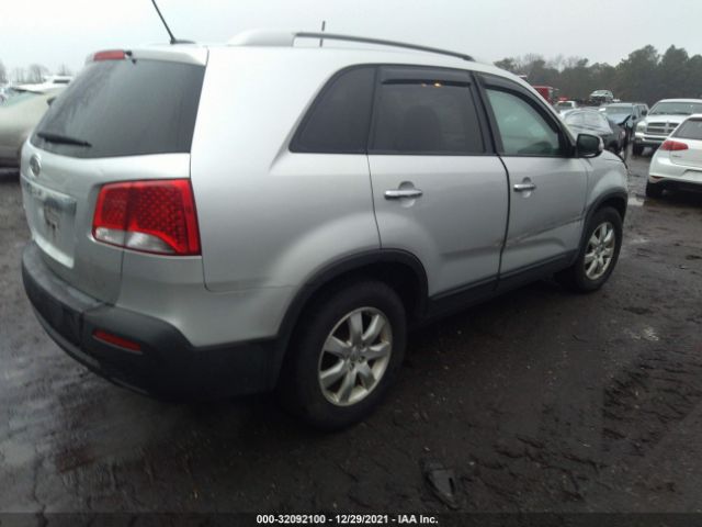 Photo 3 VIN: 5XYKT4A26CG286510 - KIA SORENTO 