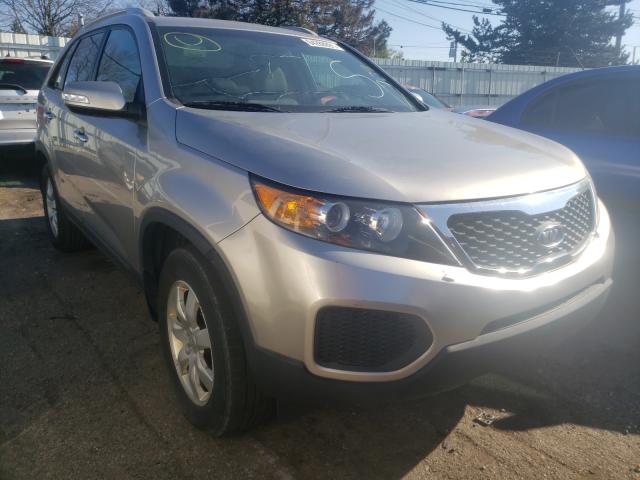 Photo 0 VIN: 5XYKT4A26DG323637 - KIA SORENTO LX 