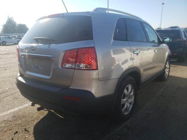 Photo 3 VIN: 5XYKT4A26DG323637 - KIA SORENTO LX 