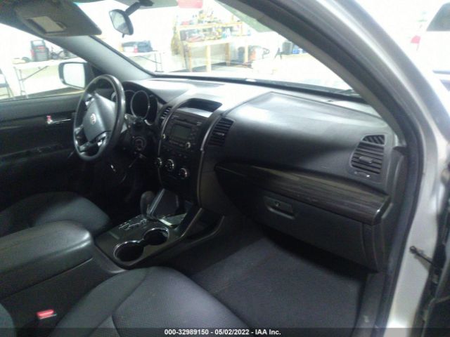 Photo 4 VIN: 5XYKT4A26DG335920 - KIA SORENTO 