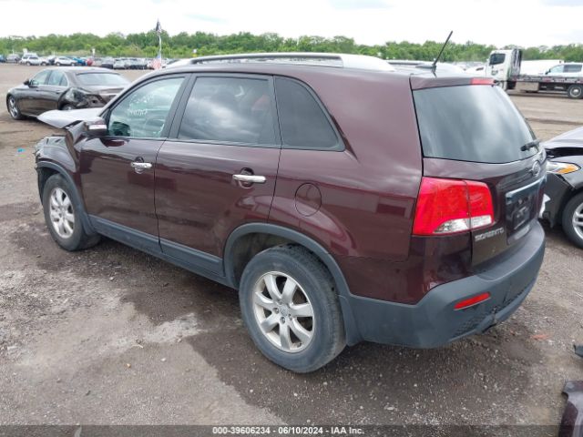 Photo 2 VIN: 5XYKT4A26DG403181 - KIA SORENTO 