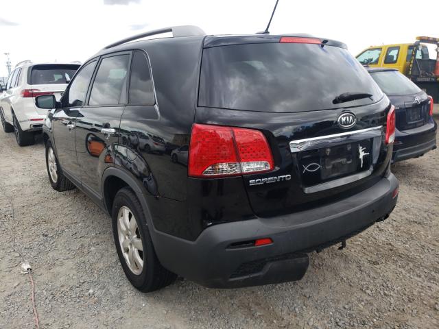 Photo 2 VIN: 5XYKT4A26DG411474 - KIA SORENTO LX 