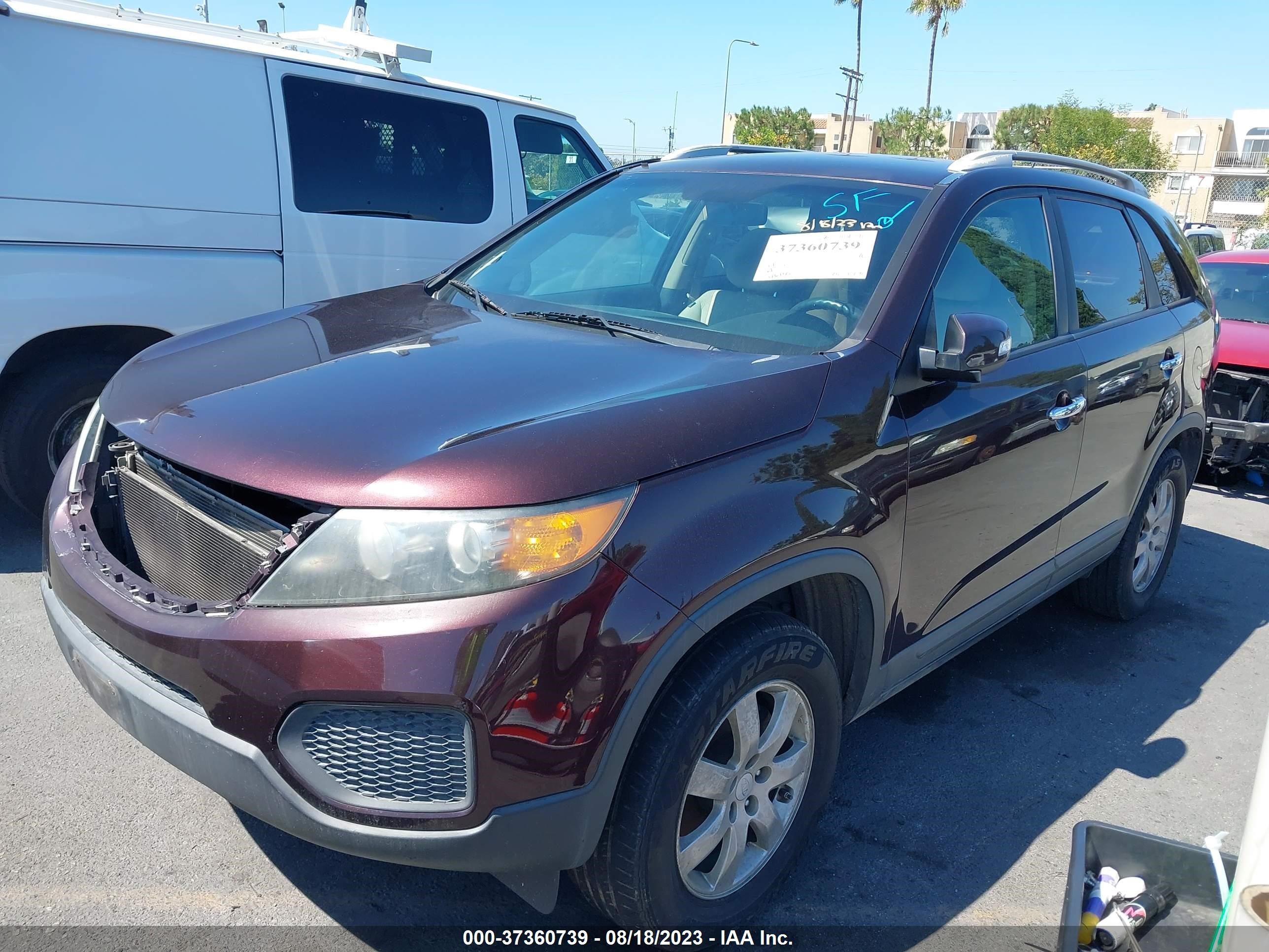 Photo 1 VIN: 5XYKT4A27BG125291 - KIA SORENTO 