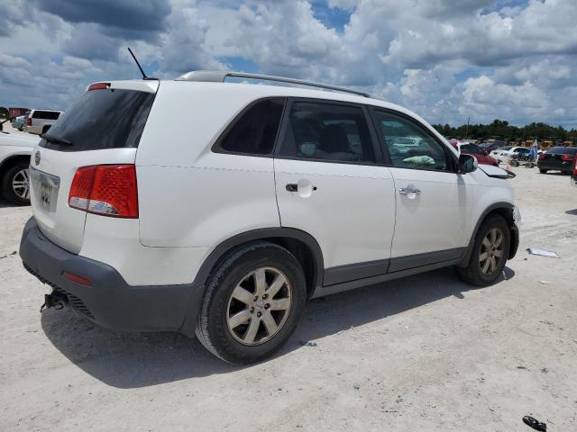 Photo 2 VIN: 5XYKT4A27DG323033 - KIA SORENTO 