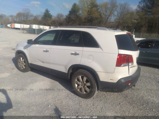 Photo 2 VIN: 5XYKT4A27DG412150 - KIA SORENTO 