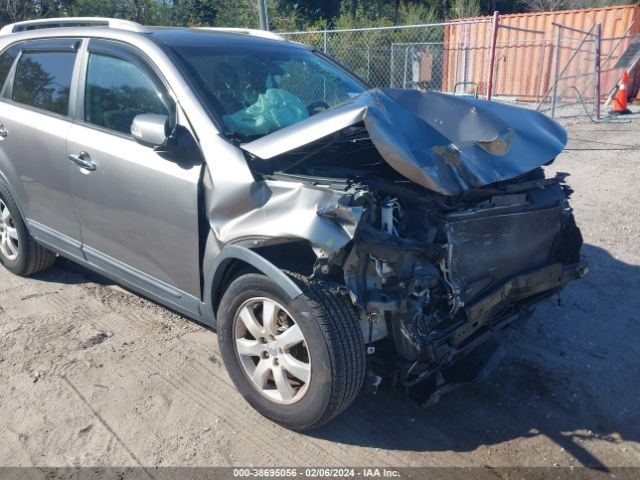 Photo 5 VIN: 5XYKT4A28DG336888 - KIA SORENTO 