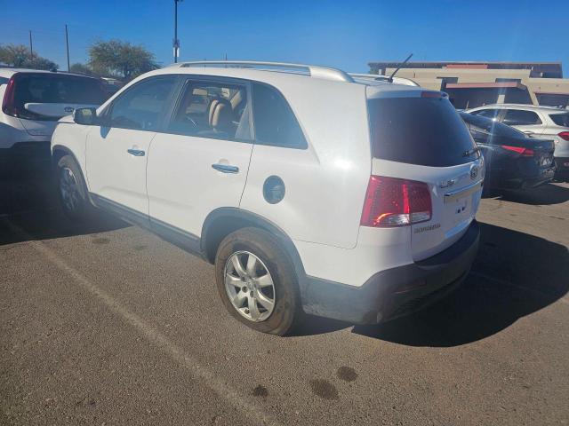 Photo 2 VIN: 5XYKT4A29DG315161 - KIA SORENTO LX 