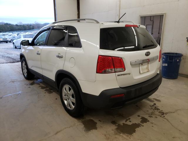 Photo 2 VIN: 5XYKT4A29DG315810 - KIA SORENTO LX 