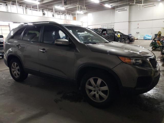 Photo 3 VIN: 5XYKT4A29DG337709 - KIA SORENTO LX 