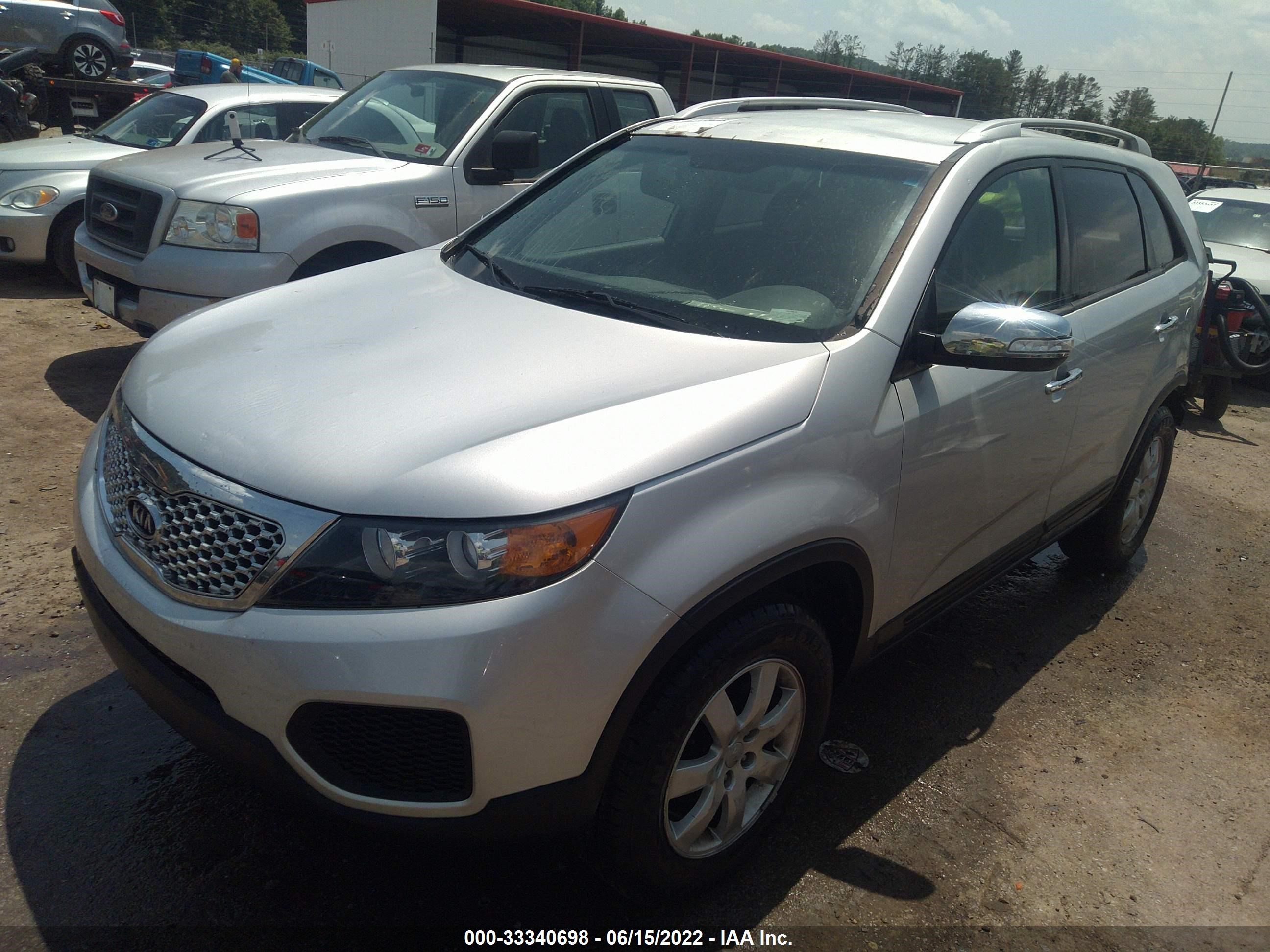 Photo 1 VIN: 5XYKT4A29DG375067 - KIA SORENTO 