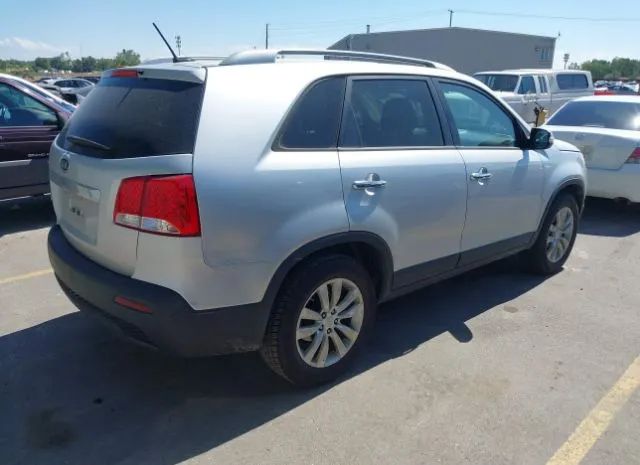 Photo 3 VIN: 5XYKT4A2XBG174548 - KIA SORENTO 