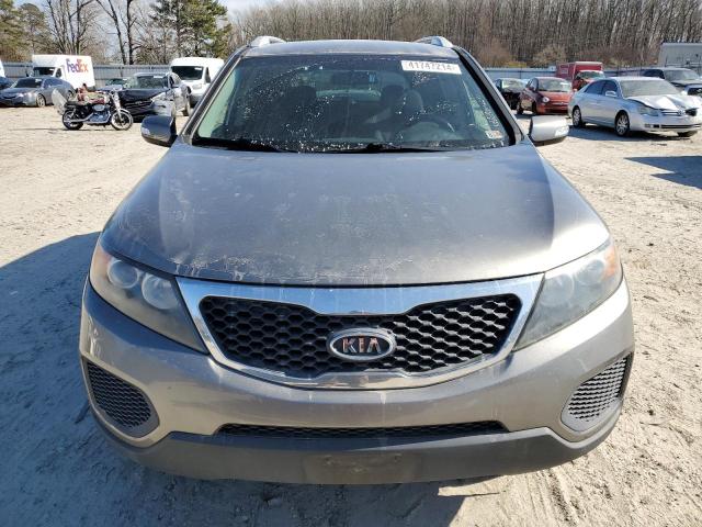 Photo 4 VIN: 5XYKT4A2XCG190024 - KIA SORENTO 