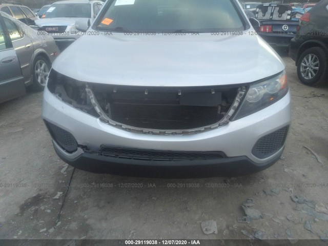 Photo 5 VIN: 5XYKT4A2XCG251467 - KIA SORENTO 