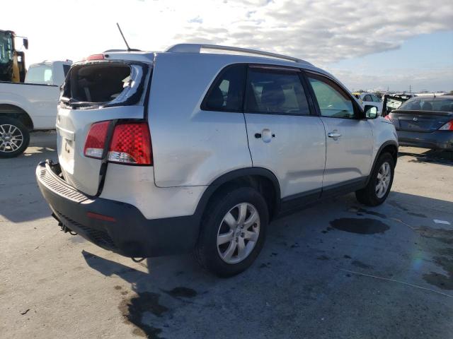 Photo 2 VIN: 5XYKT4A2XDG327898 - KIA SORENTO LX 