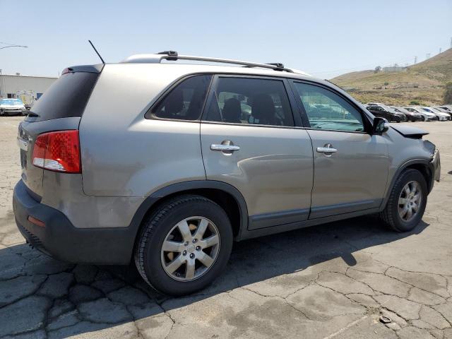 Photo 2 VIN: 5XYKT4A2XDG330669 - KIA SORENTO 