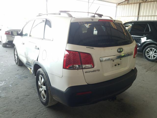 Photo 2 VIN: 5XYKT4A2XDG403443 - KIA SORENTO LX 