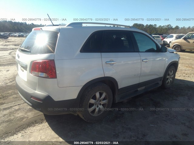 Photo 3 VIN: 5XYKT4A2XDG410506 - KIA SORENTO 