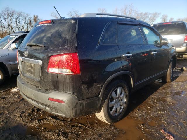 Photo 3 VIN: 5XYKT4A2XDG421229 - KIA SORENTO LX 