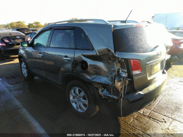 Photo 2 VIN: 5XYKT4A60DG393282 - KIA SORENTO 