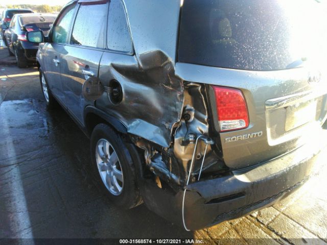 Photo 5 VIN: 5XYKT4A60DG393282 - KIA SORENTO 