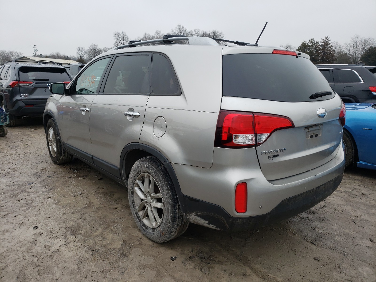 Photo 2 VIN: 5XYKT4A60EG533414 - KIA SORENTO LX 