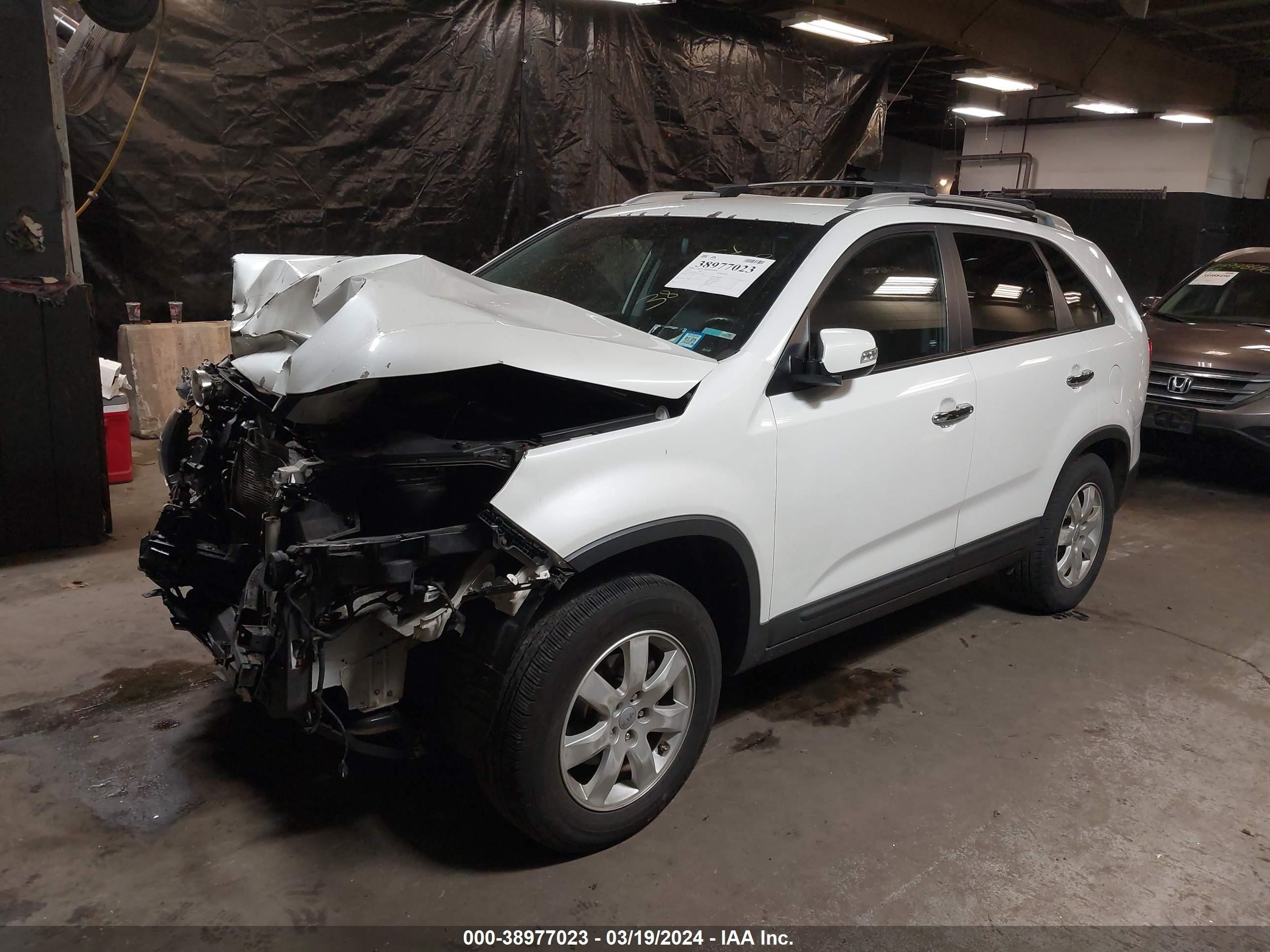 Photo 1 VIN: 5XYKT4A61CG251182 - KIA SORENTO 