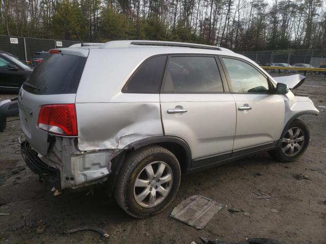 Photo 2 VIN: 5XYKT4A61DG355818 - KIA SORENTO LX 