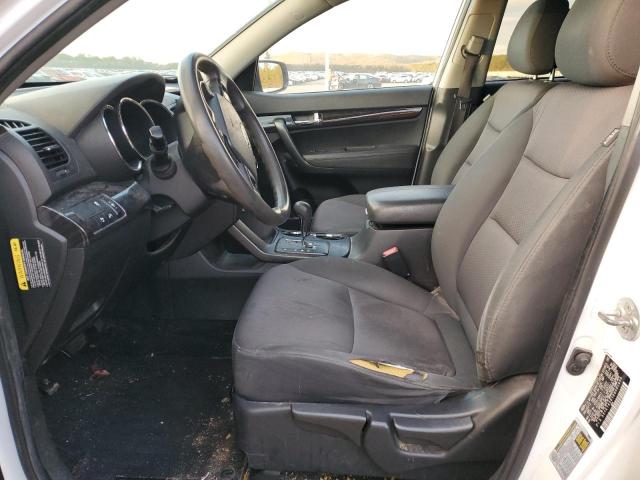 Photo 6 VIN: 5XYKT4A61DG401440 - KIA SORENTO LX 