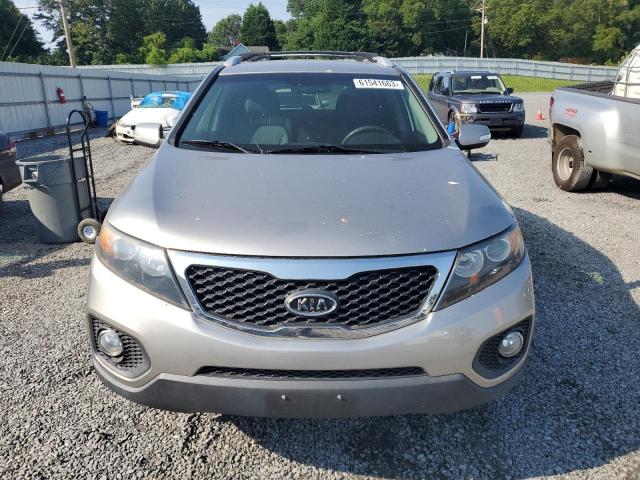 Photo 4 VIN: 5XYKT4A61DG412647 - KIA SORENTO LX 