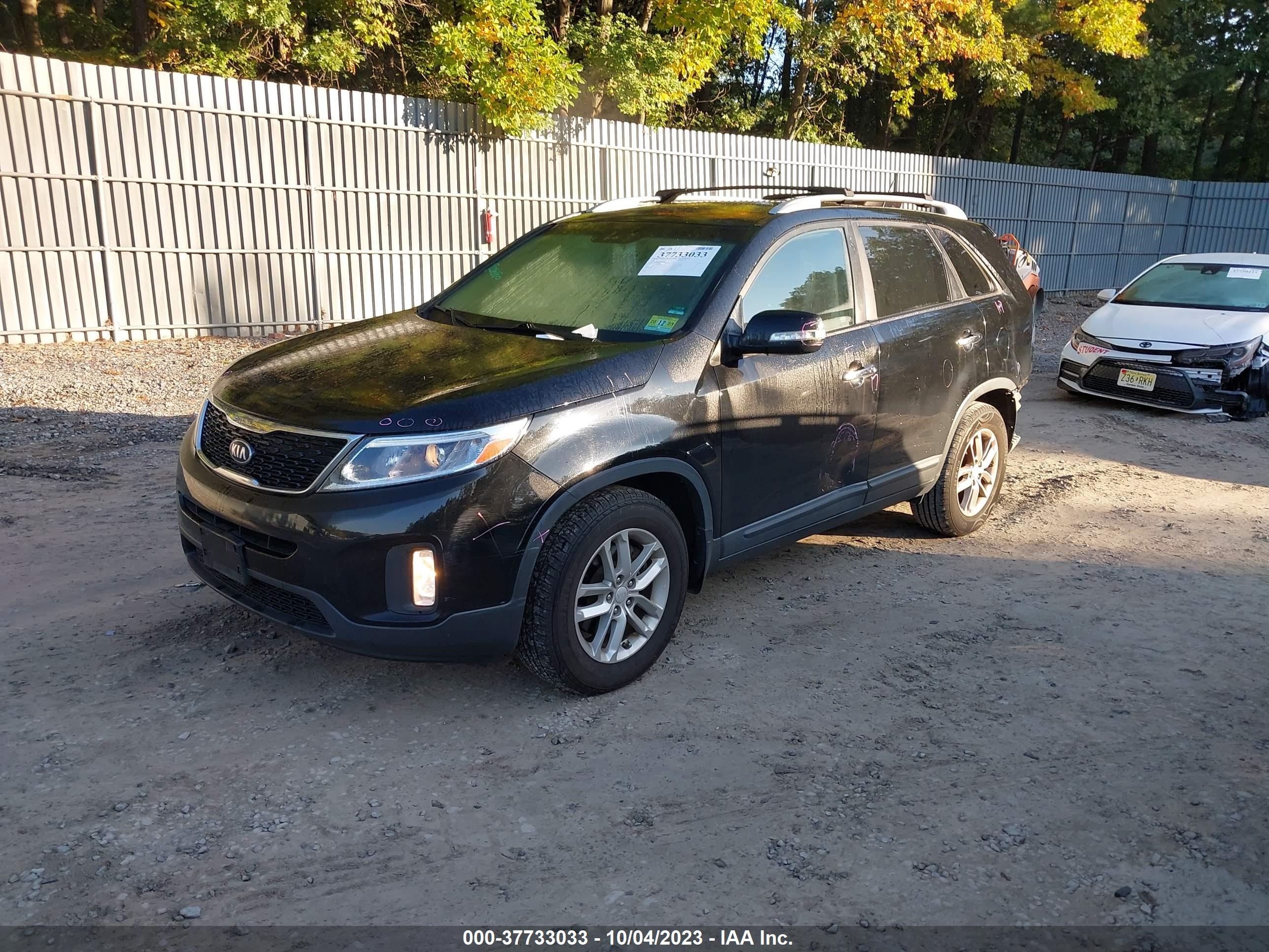 Photo 1 VIN: 5XYKT4A61EG457248 - KIA SORENTO 