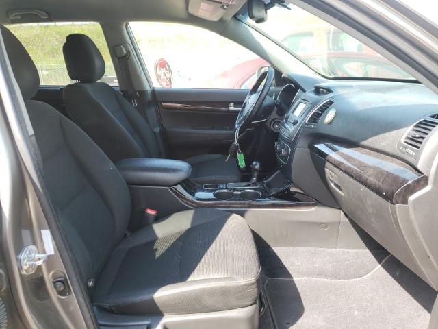 Photo 4 VIN: 5XYKT4A61EG517772 - KIA SORENTO 