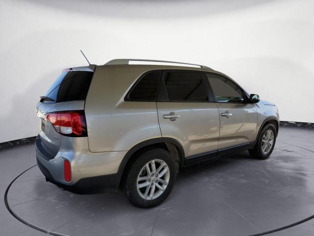 Photo 2 VIN: 5XYKT4A61FG616190 - KIA SORENTO LX 