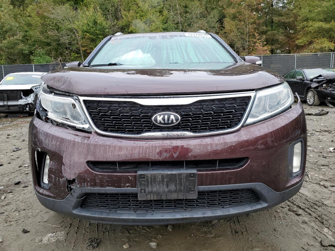 Photo 4 VIN: 5XYKT4A61FG632115 - KIA SORENTO 