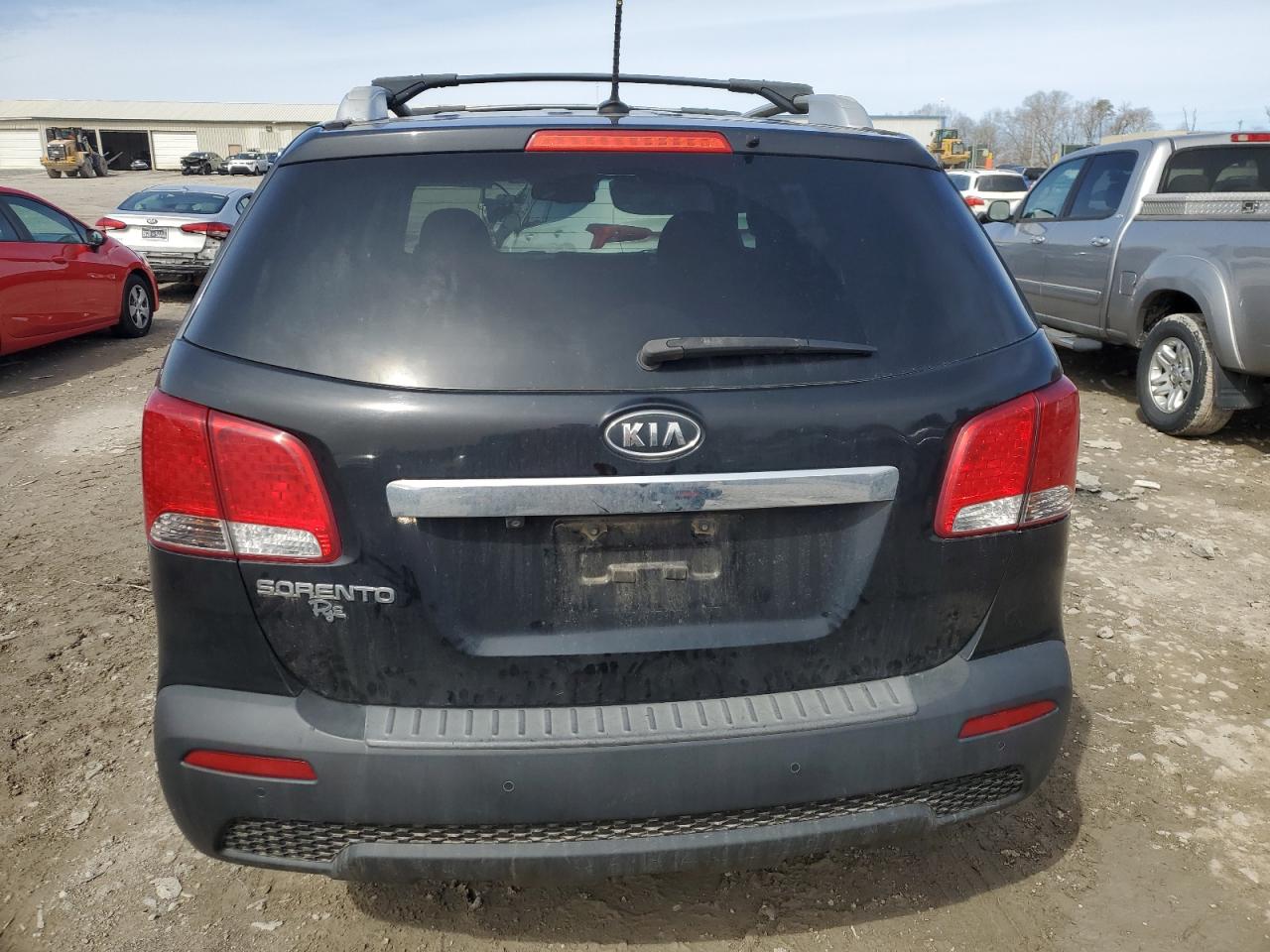 Photo 5 VIN: 5XYKT4A62DG325338 - KIA SORENTO 