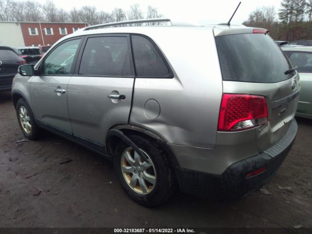 Photo 2 VIN: 5XYKT4A62DG355732 - KIA SORENTO 