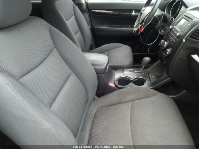 Photo 4 VIN: 5XYKT4A62DG355732 - KIA SORENTO 