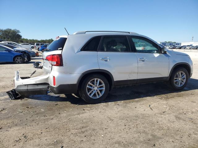 Photo 2 VIN: 5XYKT4A62EG482725 - KIA SORENTO LX 