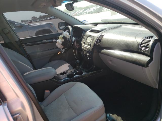 Photo 4 VIN: 5XYKT4A62EG493840 - KIA SORENTO LX 