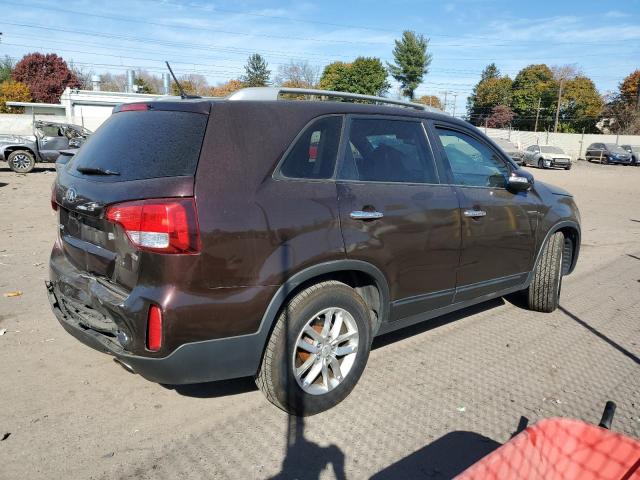 Photo 2 VIN: 5XYKT4A62EG527582 - KIA SORENTO LX 